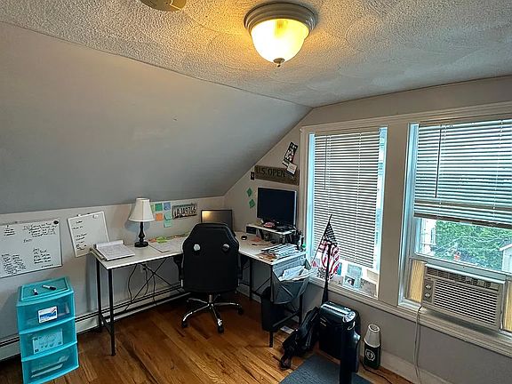 5th image of 73 Almont St #2L