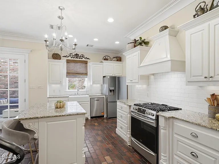 406 Harbor Bend Blvd — Photo 19