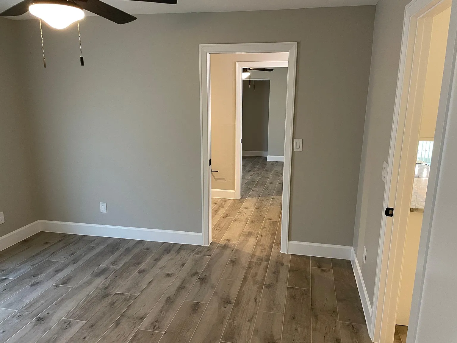 3 bed, 2.5 bath, 1600 sqft, $2,050 — Photo 3