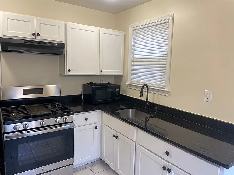 7902 Garland Ave #2 — Photo 1