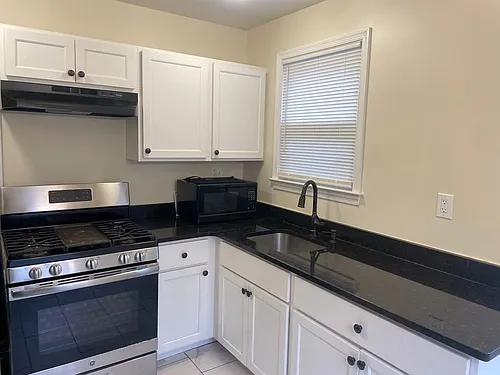 7902 Garland Ave #2 Photo 1