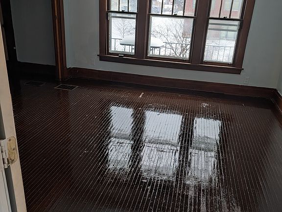 5th image of 117 Minnesota Ave Floor 2