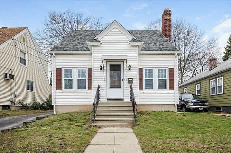 1st image of 160 Kimball St