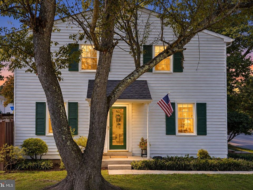 1st image of 1757 Sharwood Pl