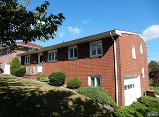 29 Pikeview Ter, Secaucus, NJ 07094