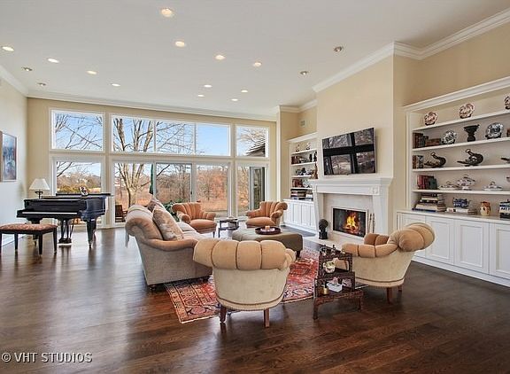 3rd image of 2185 Hybernia Dr