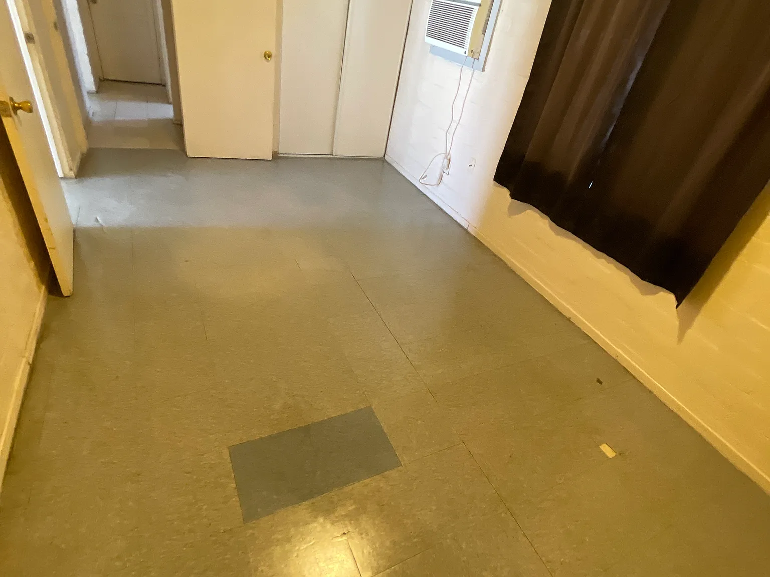 2 bed, 820 sqft, $1,800 — Photo 2