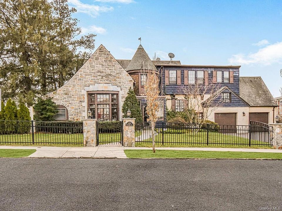 209 Saint Johns Avenue, Yonkers, NY 10704 Zillow