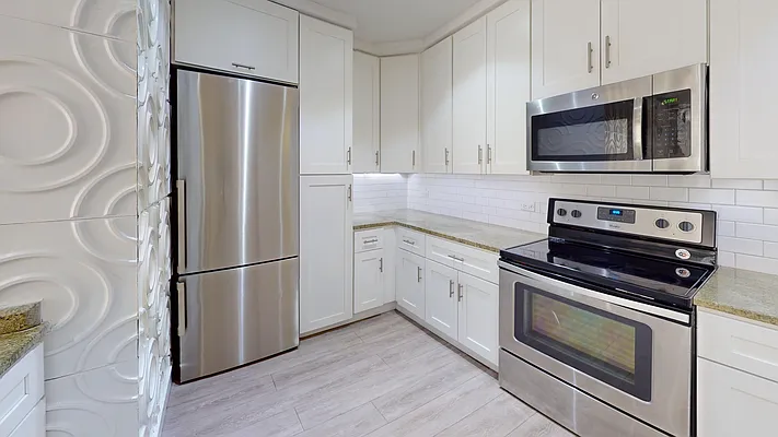 Rented by Bond New York | media 6