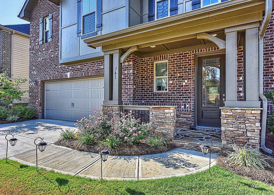 2nd image of 741 Coralbell Way