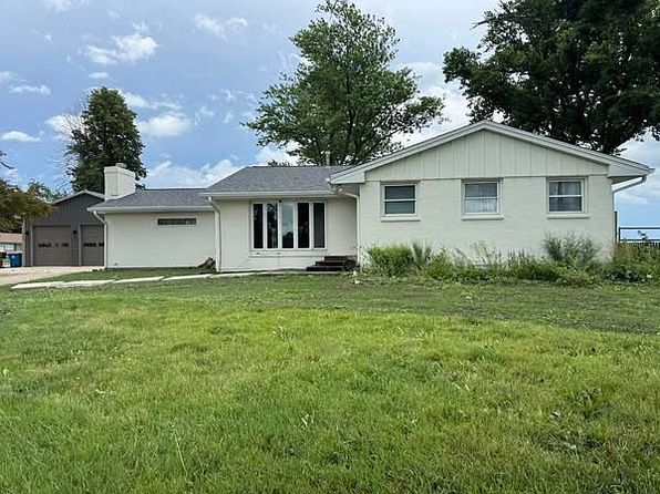 303 W Evergreen Dr