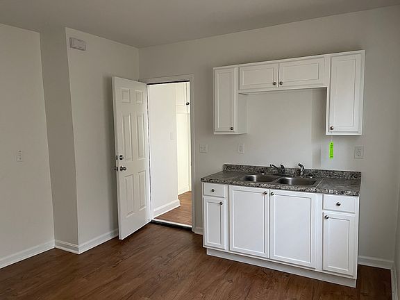 Kitchen - different angle