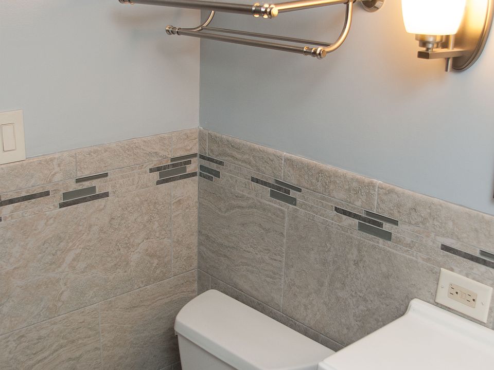2nd image of 6950 W Forest Preserve Dr APT 117