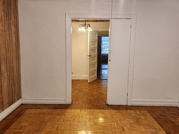 2nd image of 732 New Jersey Ave #1