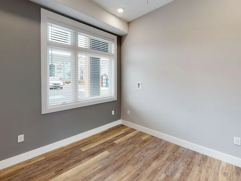 1117 Laurel Ave #102 — Photo 5