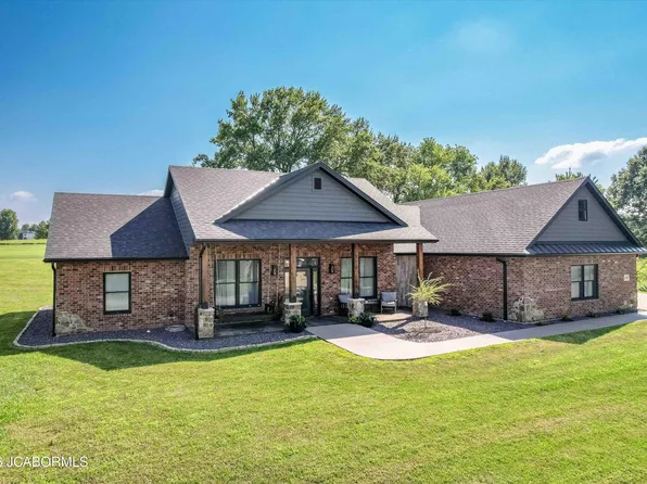 13405 Redfield Dr, Eugene, MO 65032