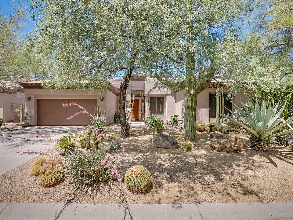 1st image of 32476 N 71st Way
