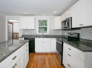 48 Madison Rd, Halifax, MA 02338