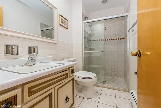 3552 N Oleander Ave #205 — Photo 5