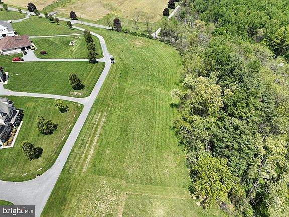 5th image of 7 Brehm Rd