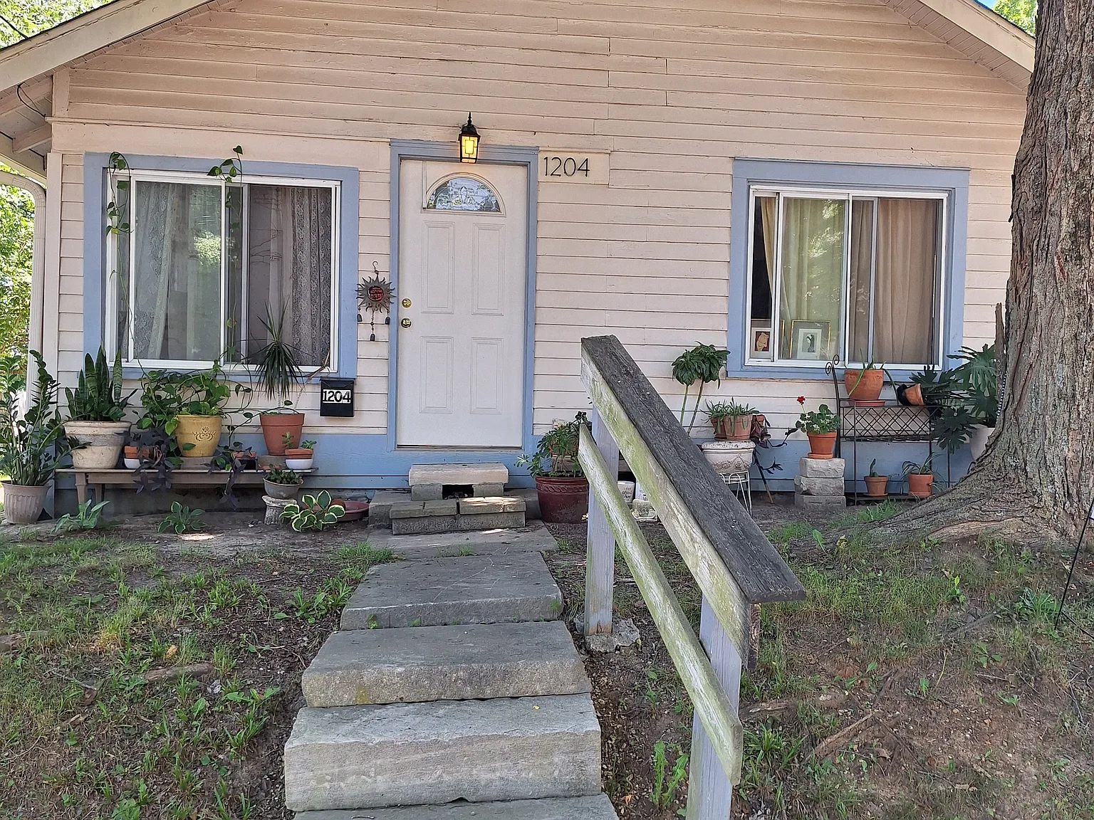 N Madison St, Bloomington — Photo 2
