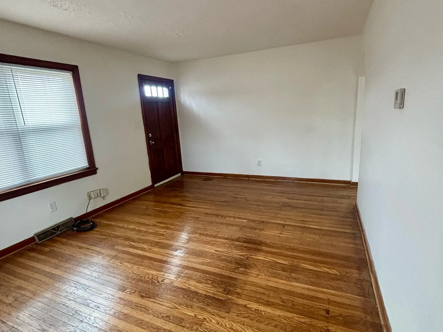 1700 Sonne Avenue - 1 — Photo 3
