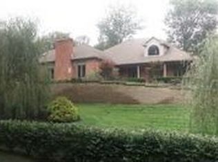 4520 Seven Hills Rd, Evansville, IN 47725