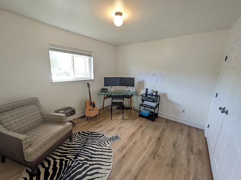 440 Cottonwood Ln — Photo 9