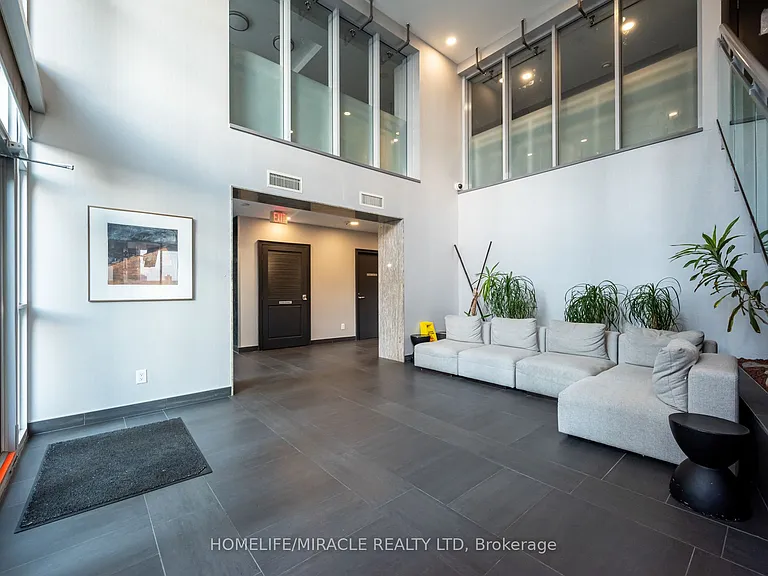 223 Webb Dr #502 — Photo 34