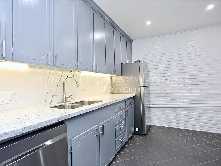 2824 Briarhurst Dr #16 — Photo 7