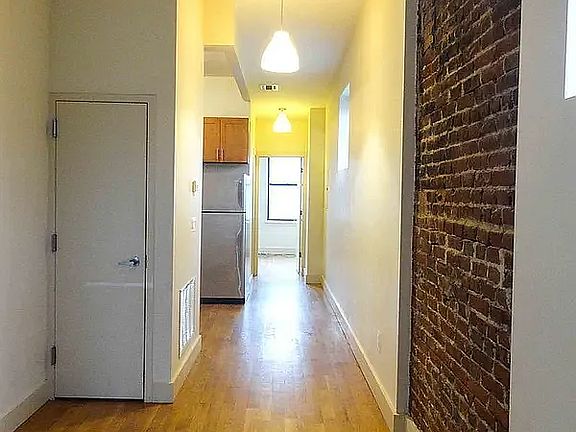 4th image of 17 Melrose St #2W