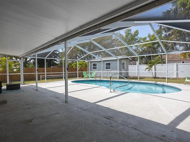 711 Bayshore Dr — Photo 38