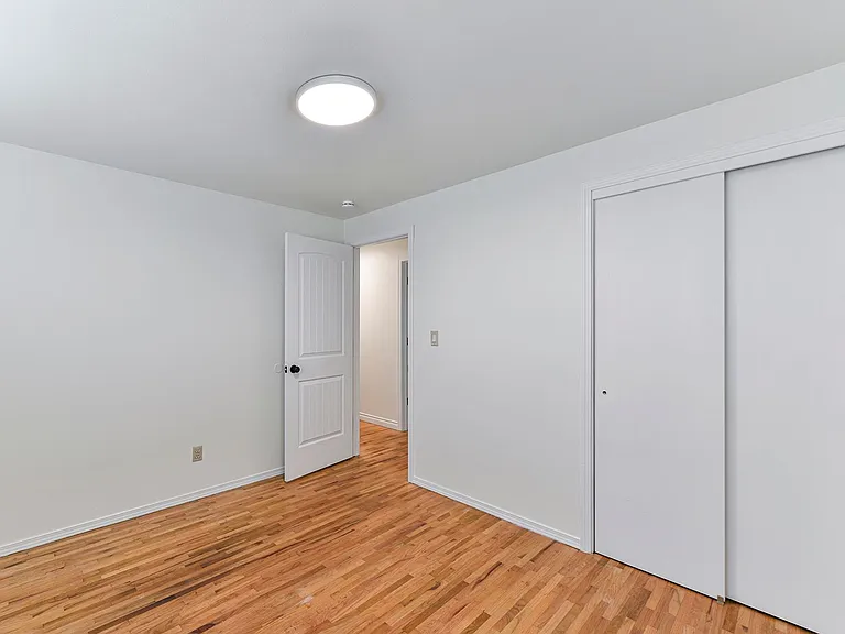 1516 Jones Ave NE — Photo 15
