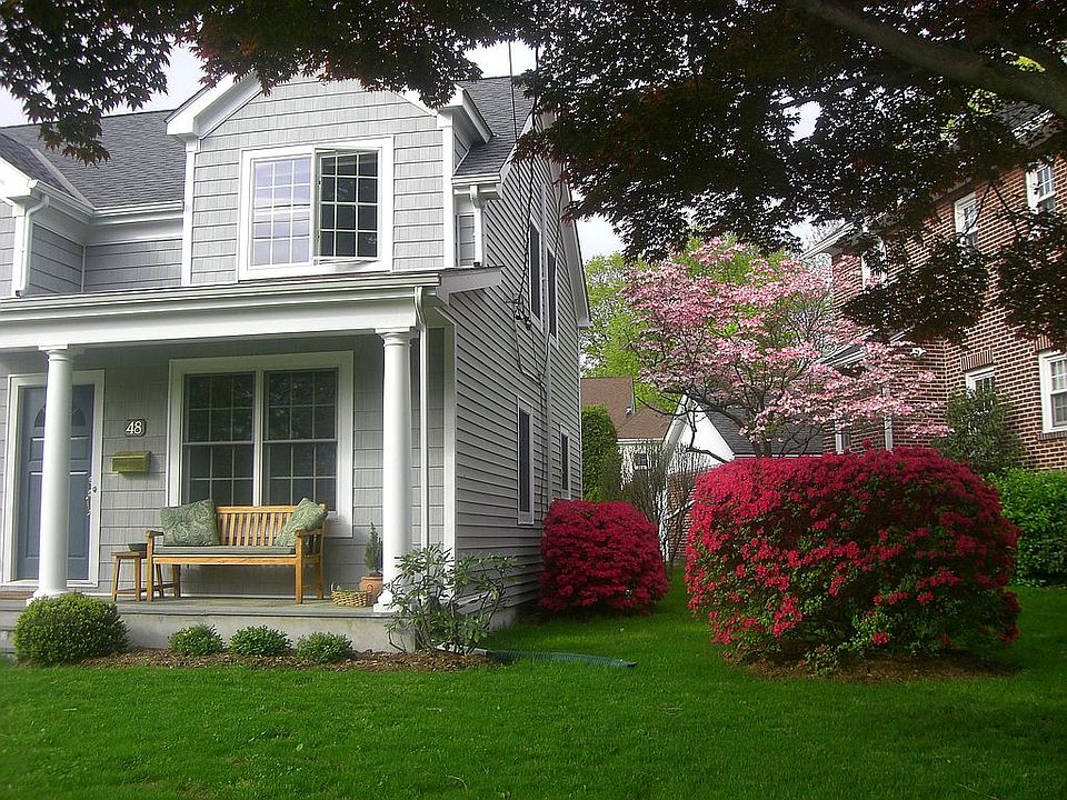 2nd image of 48 Glen Oaks Dr