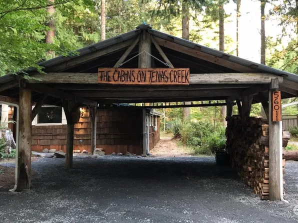 56011 Murray Road, Ashford, WA 98304