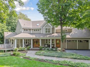 6231 Hummingbird Rd, Excelsior, MN 55331