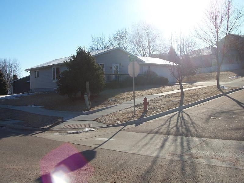 2nd image of 1104 Orleans Ave