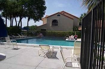 4th image of 3532 Green Leaf Cir