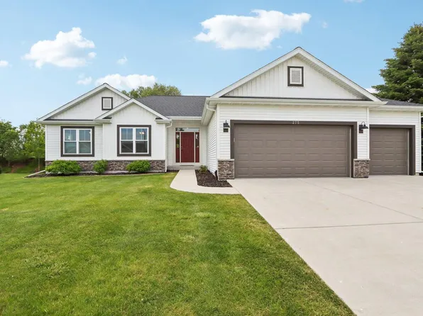 275 Autumn Crest LANE, Lake Mills, WI 53551