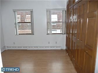 3rd image of 940 Cantrell St
