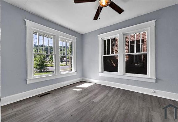 2nd image of 6804 2nd Ave S