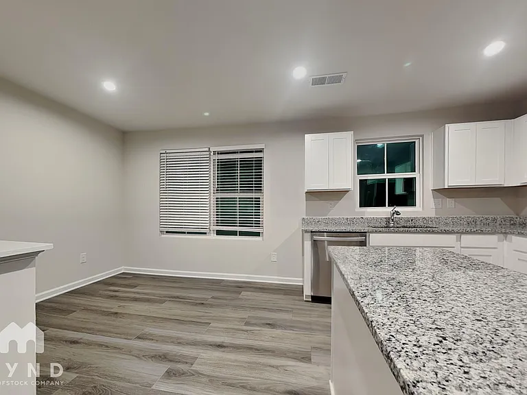 2227 Fathom Way — Photo 5