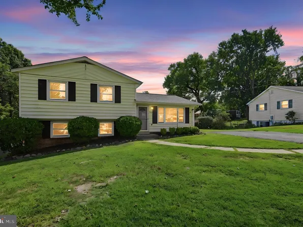 5607 Hilldale Dr, Alexandria, VA 22310