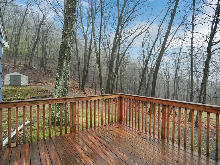 68 Skyline Dr — Photo 28