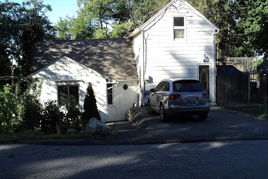1st image of 8 Indian Ave