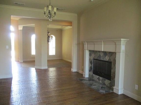 3rd image of 2320 Round Mountain Cir