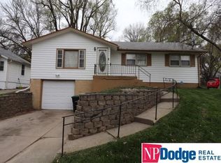 3912 N 70th Cir, Omaha, NE 68104