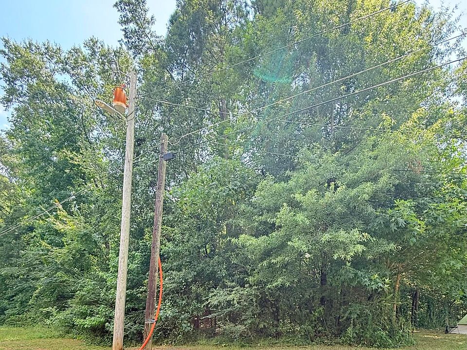 2nd image of N Railroad Ave