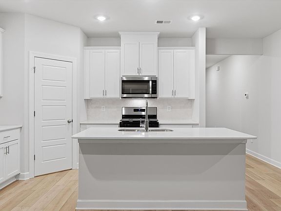 Welcome to the Chatham floorplan at Shiloh Valley.