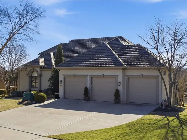 11007 W 145th Pl, Overland Park, KS 66221